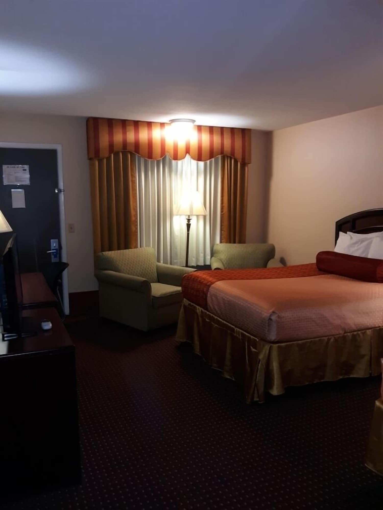 Rodeway Inn Weedsport Экстерьер фото